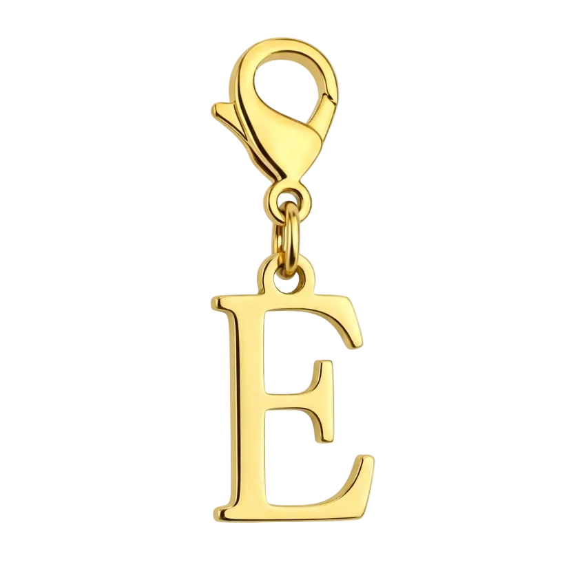 E Charm vor weißem Hintergrund